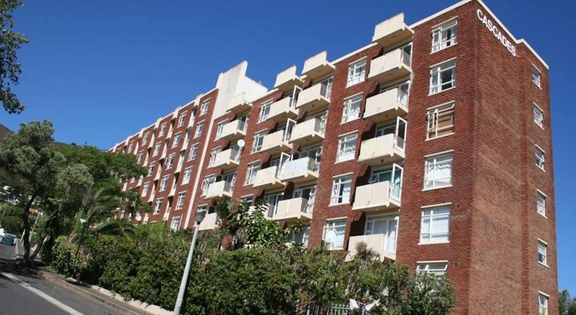 Cascades 609 & 706 Hotel 3*