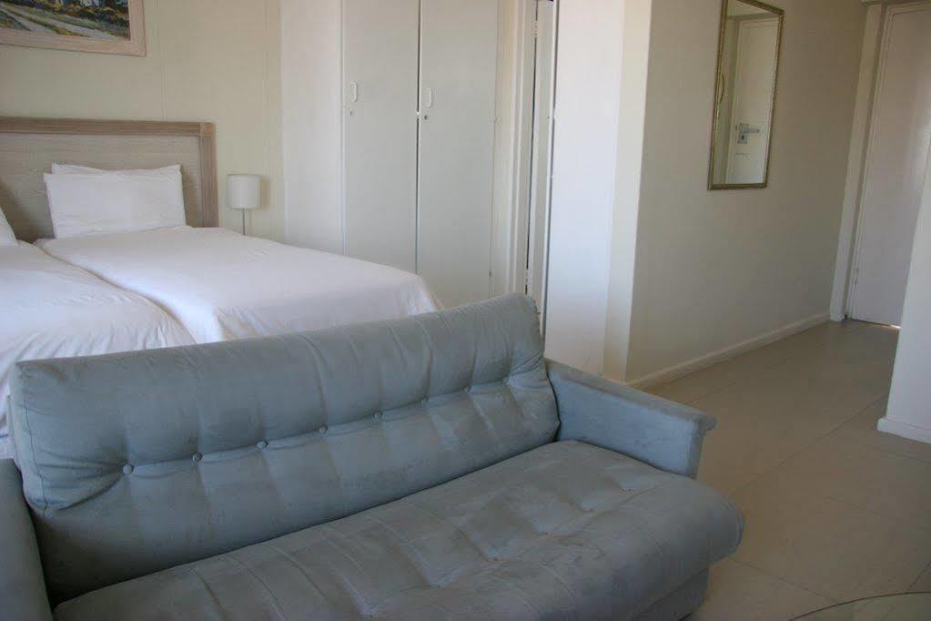 Cascades 609 & 706 Hotel